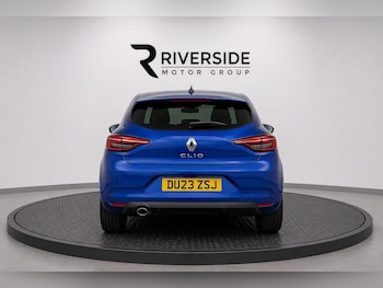 Used Renault Clio 2023 for sale - 79236021: Photo