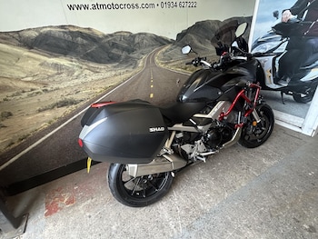 Used Honda VFR 2019 for sale - bike-79396469: Photo