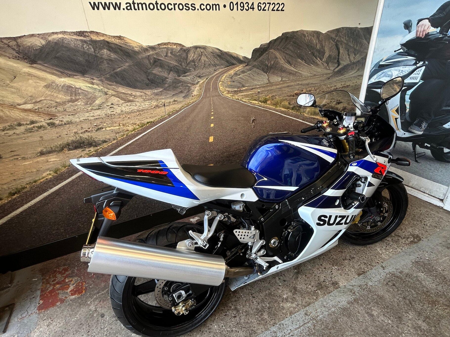 Used Suzuki GSX-R 2005 for sale - 78854753: Photo 2