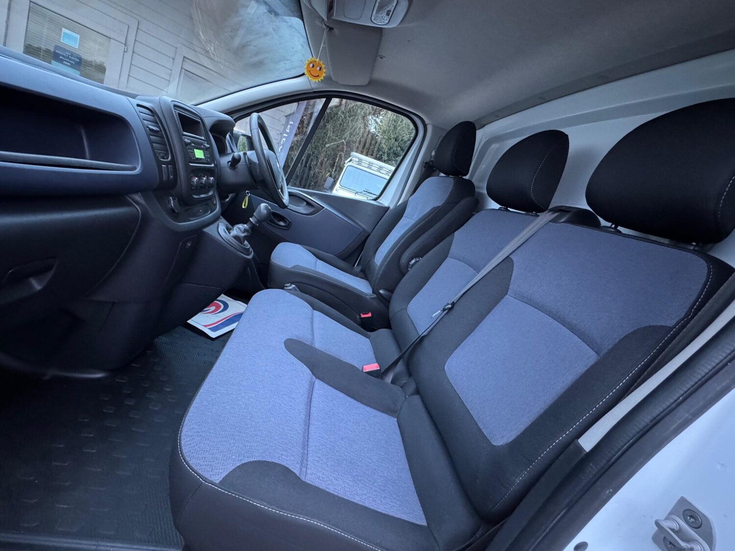 Used Vauxhall Vivaro 2017 for sale - 76936316: Photo 11