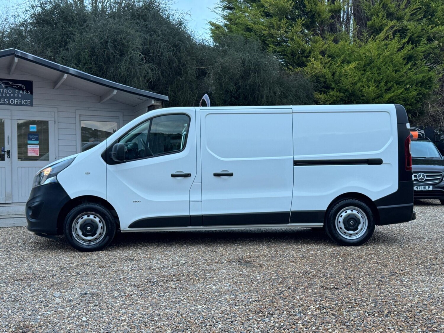 Used Vauxhall Vivaro 2017 for sale - 76936316: Photo 8
