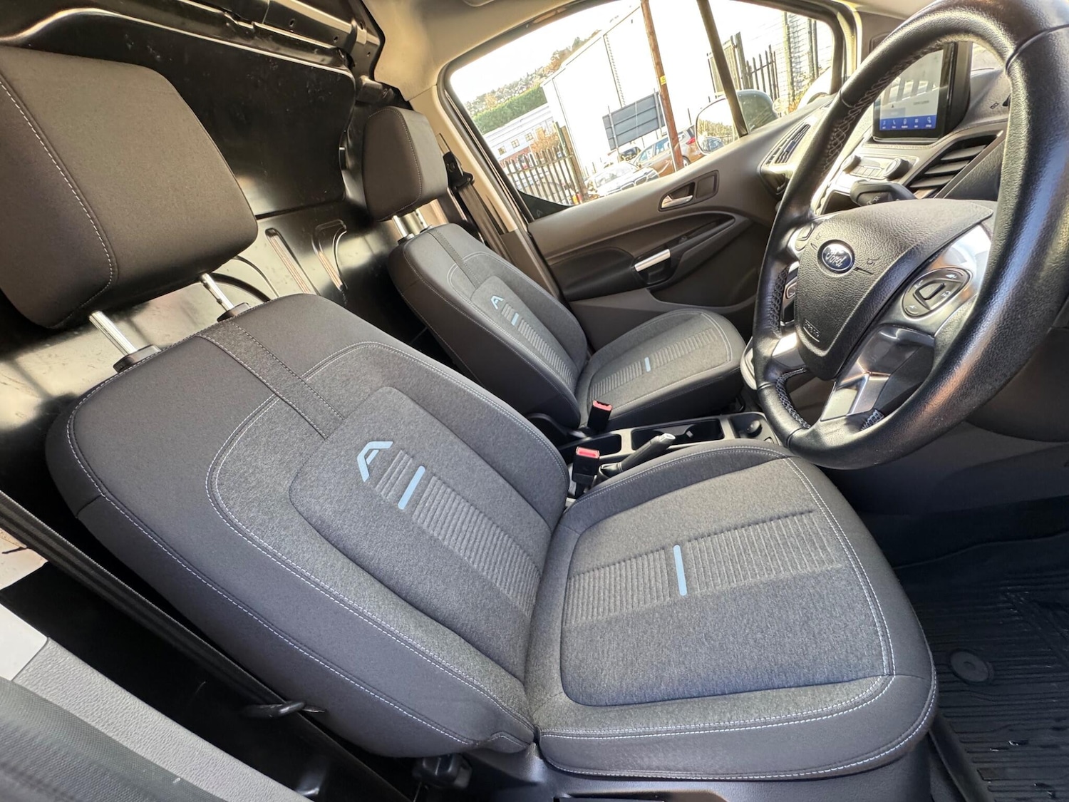 Used Ford Transit Connect 2022 for sale - 76823899: Photo 17