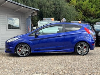 Used Ford Fiesta 2016 for sale - 79590327: Photo