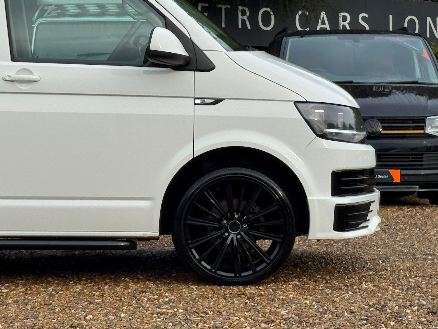 Used Volkswagen Transporter Shuttle 2017 for sale - 77478519: Photo 4