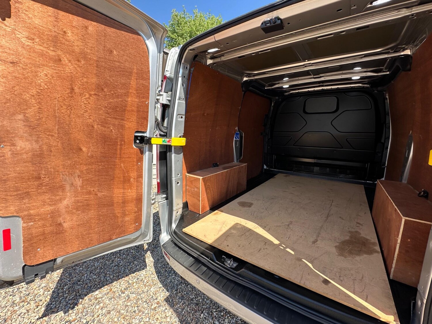 Vehicle 27