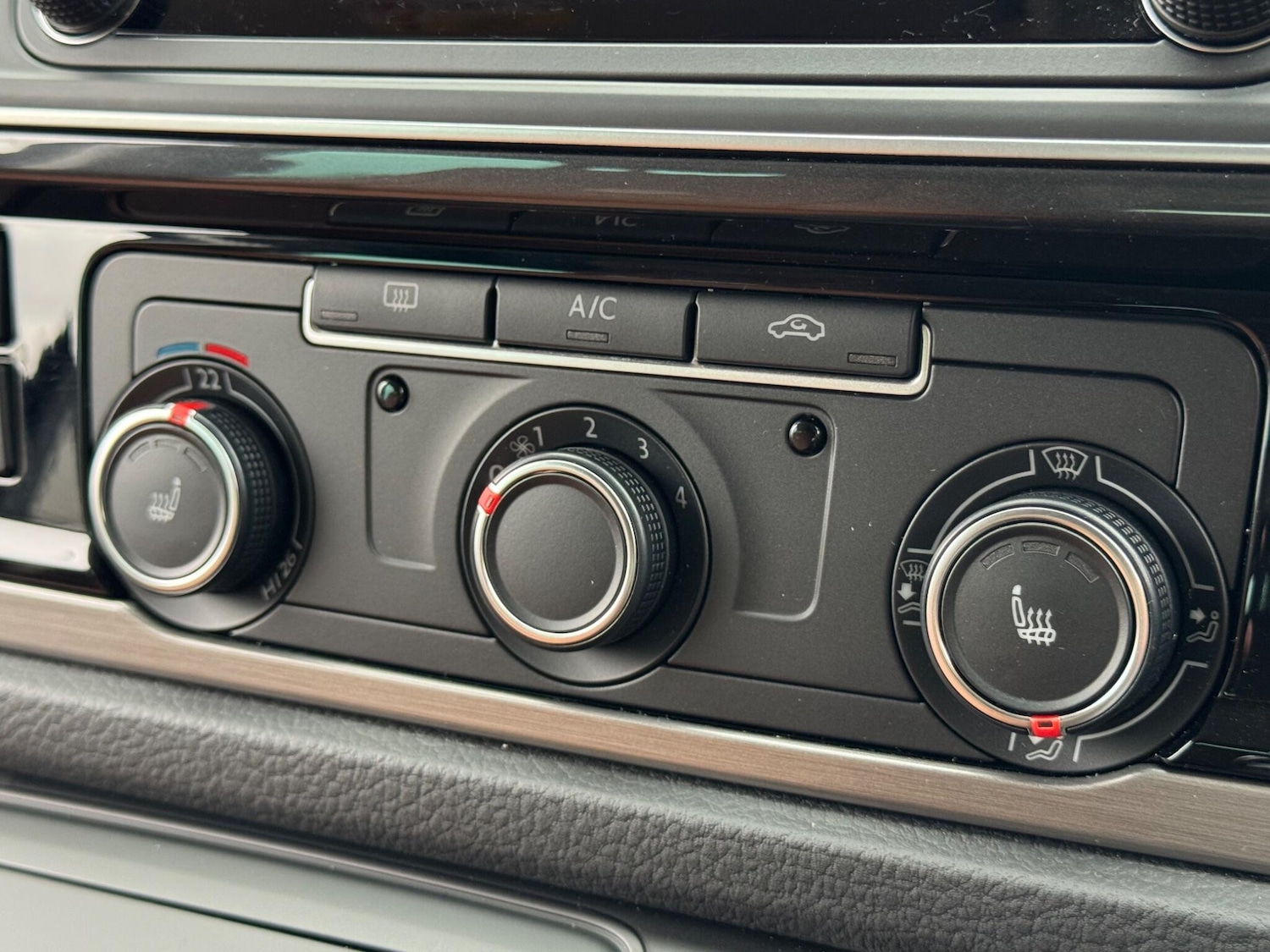 Used Volkswagen Transporter 2018 for sale - 76513280: Photo 34