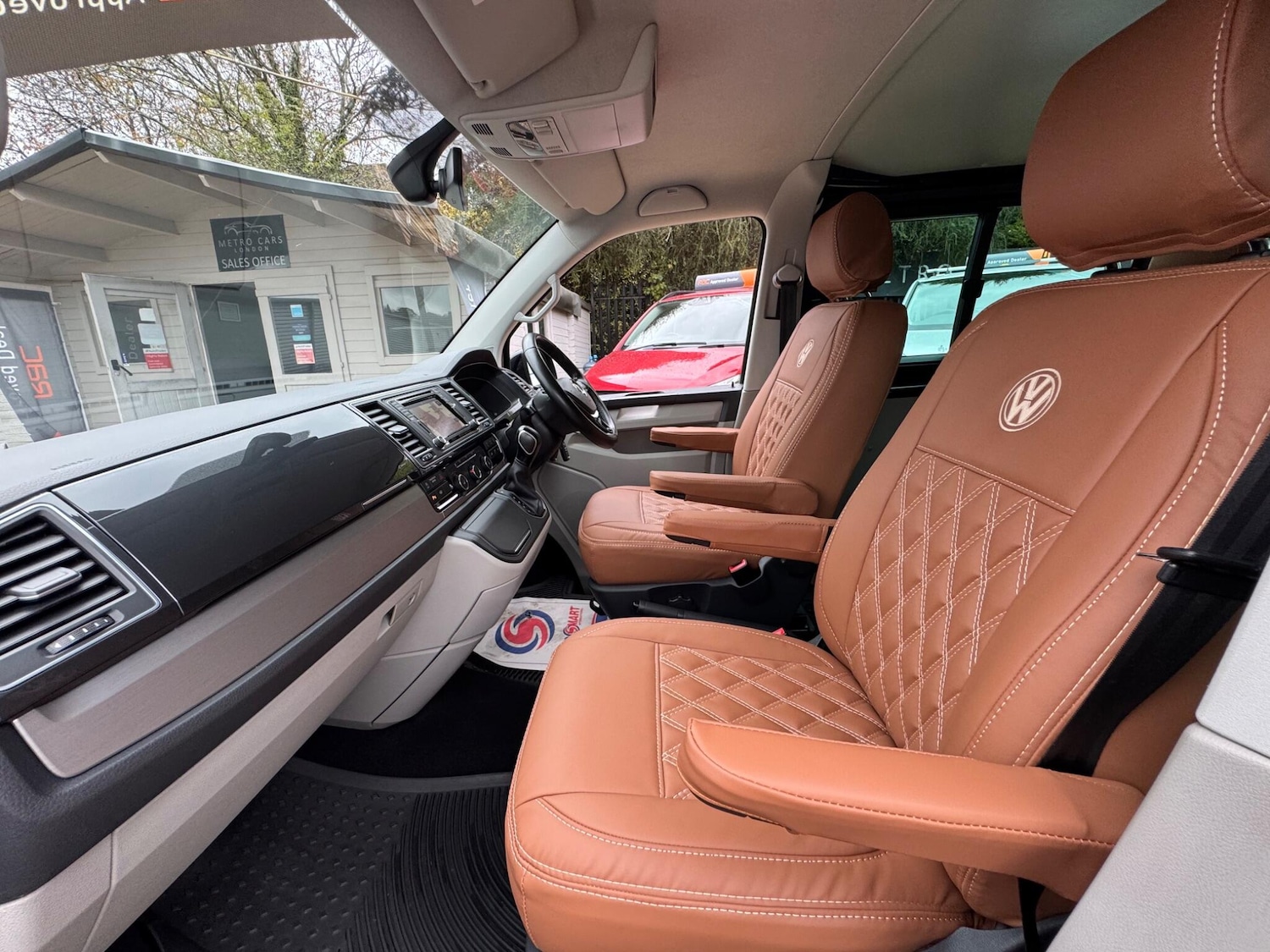 Used Volkswagen Transporter 2018 for sale - 76513280: Photo 4