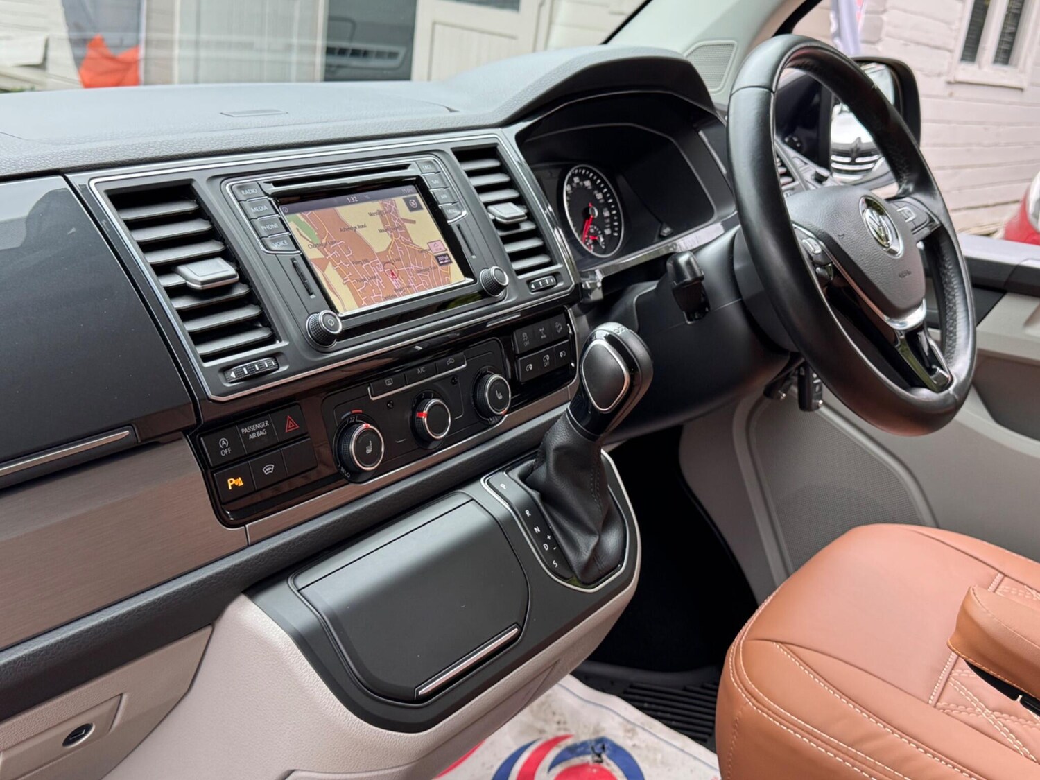 Used Volkswagen Transporter 2018 for sale - 76513280: Photo 41