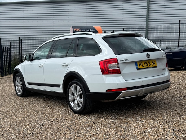 Used Skoda Octavia 2015 for sale - 76283840: Photo 12