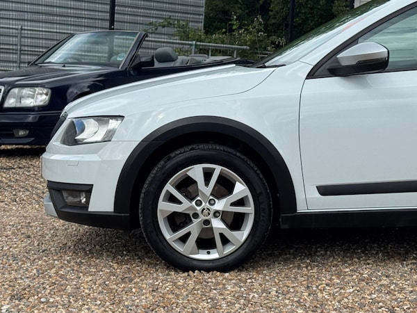 Used Skoda Octavia 2015 for sale - 76283840: Photo 9