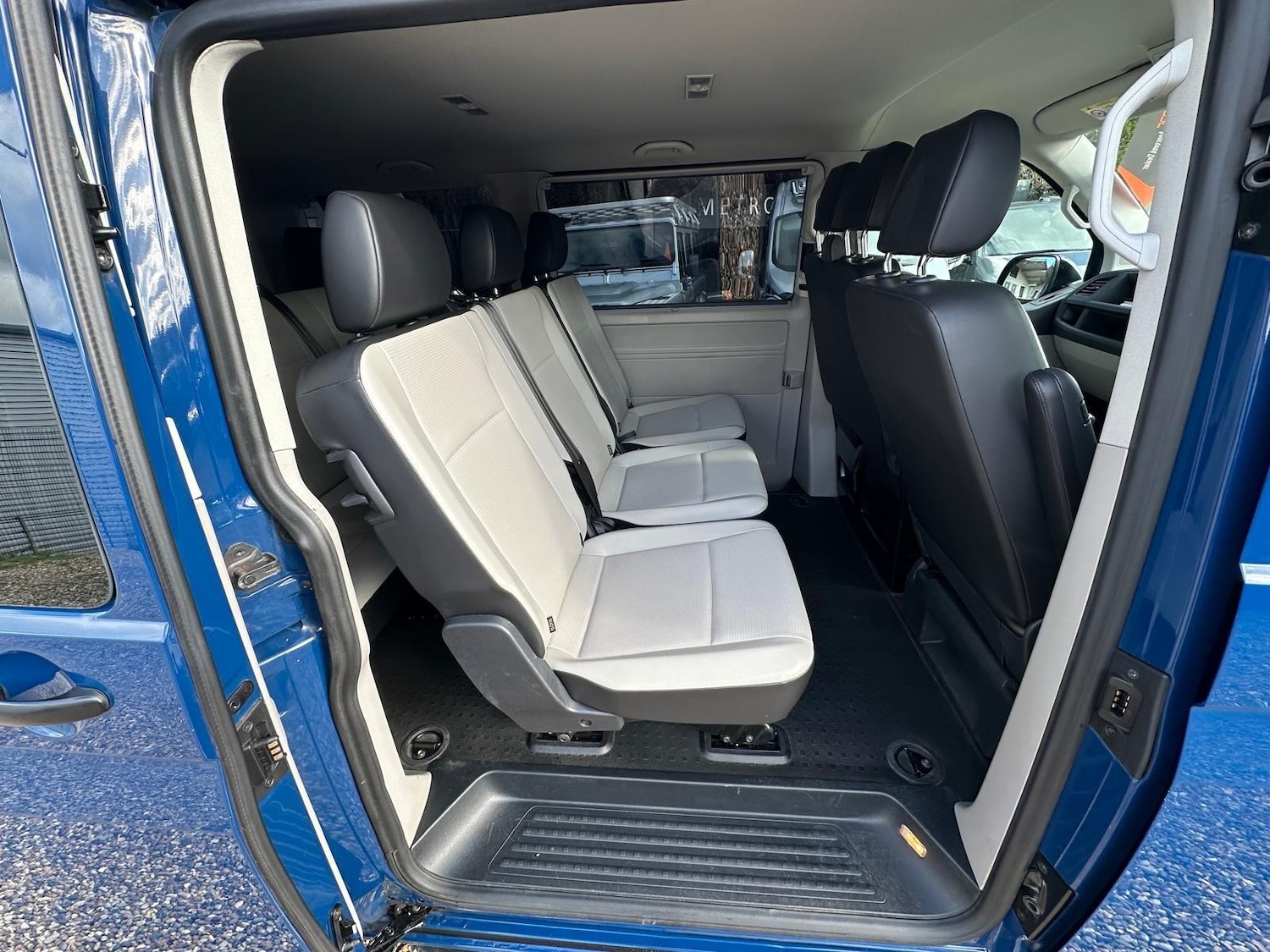 Used Volkswagen Transporter Shuttle 2016 for sale - 77598060: Photo 10