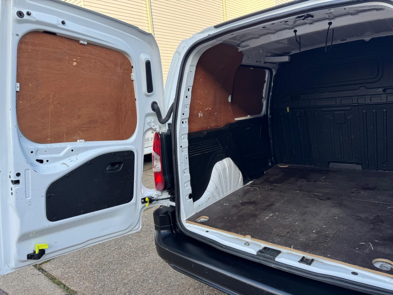 Used Citroen Berlingo 2022 for sale - 76714392: Photo 21