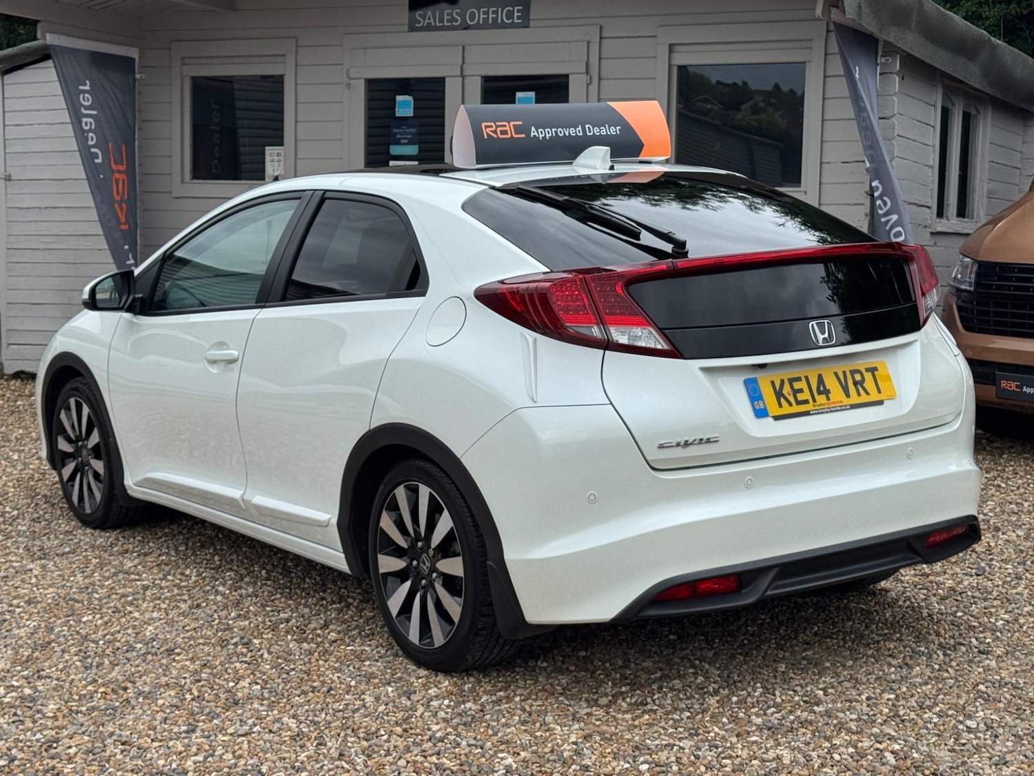 Used Honda Civic 2014 for sale - 76592929: Photo 11