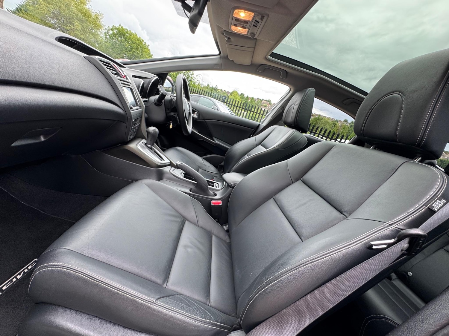 Used Honda Civic 2014 for sale - 76592929: Photo 14