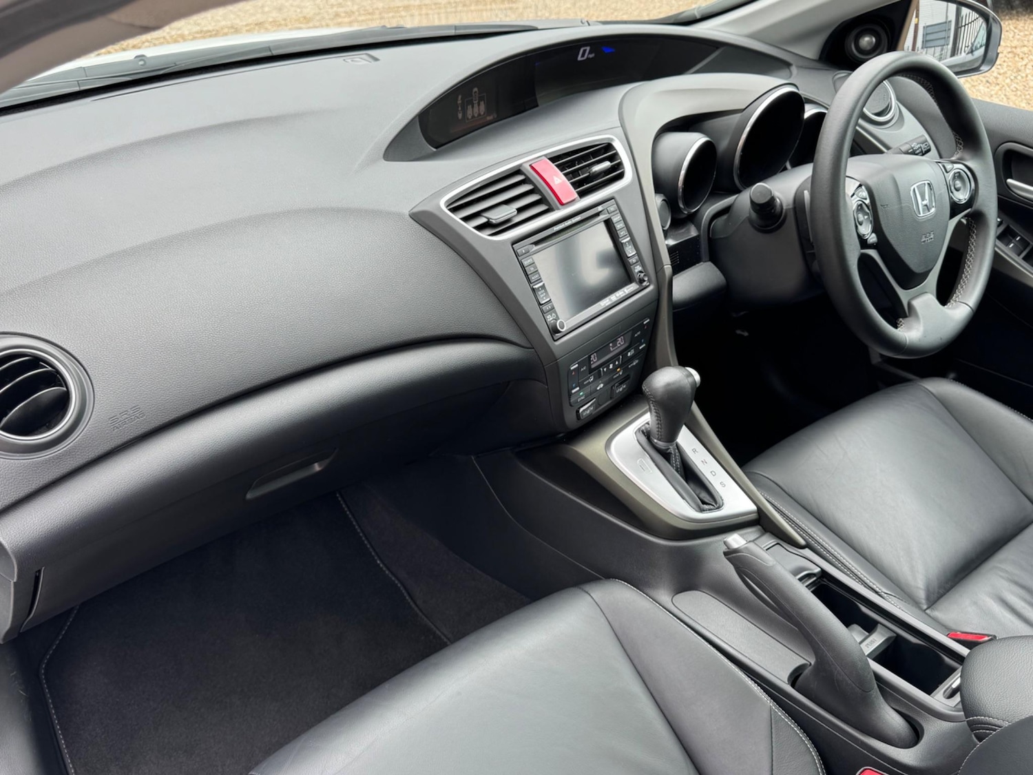 Used Honda Civic 2014 for sale - 76592929: Photo 15