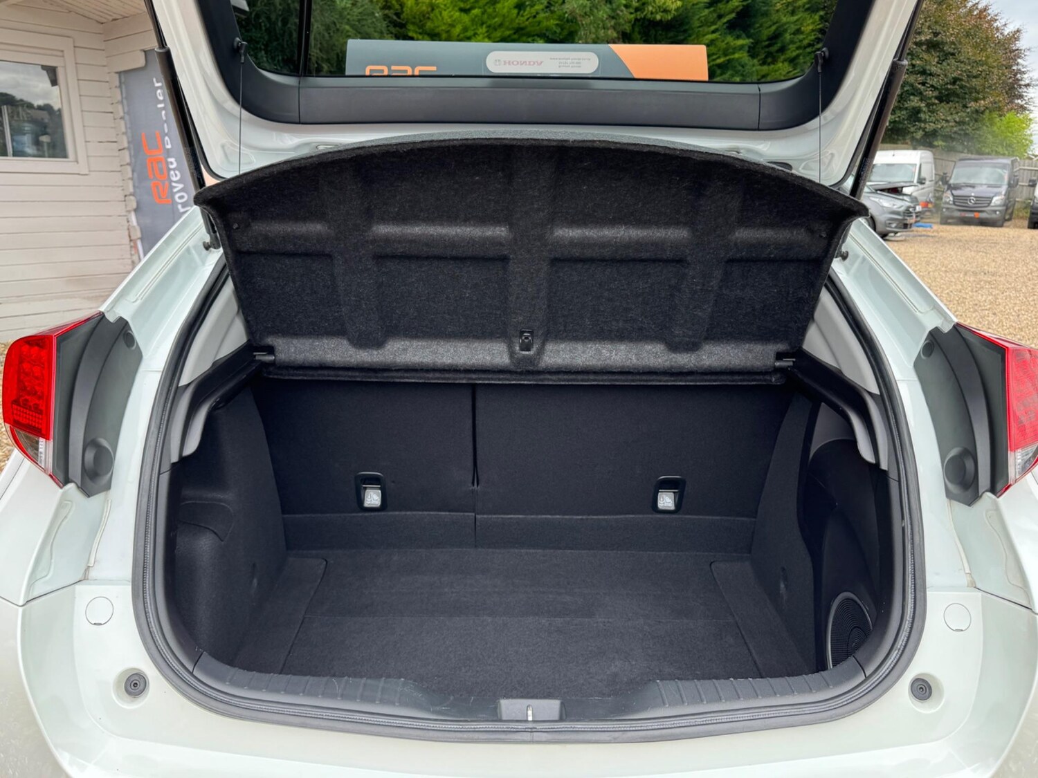 Used Honda Civic 2014 for sale - 76592929: Photo 25