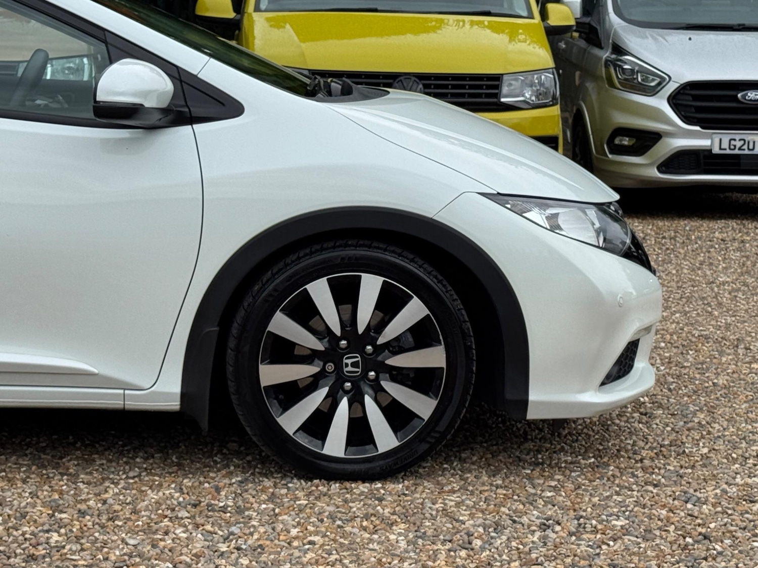 Used Honda Civic 2014 for sale - 76592929: Photo 3