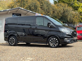 Used Ford Tourneo Custom 2019 for sale - 78260565: Photo