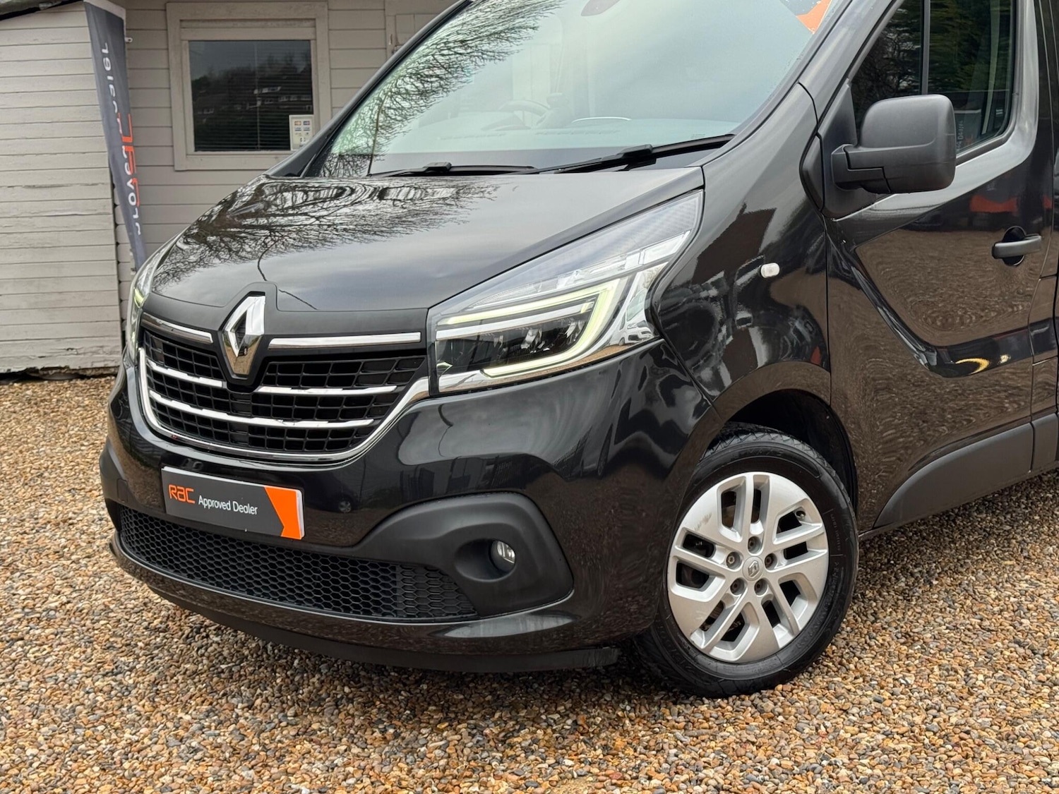 Used Renault Trafic 2020 for sale - 77411213: Photo 2