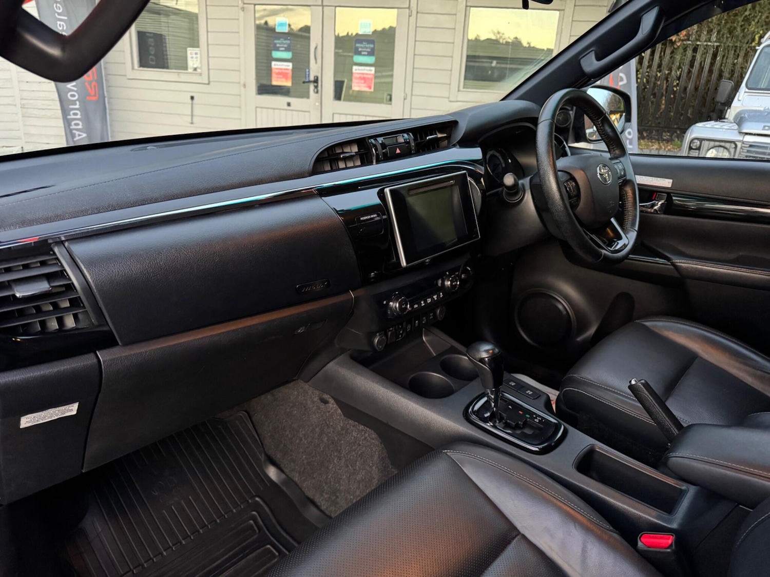 Used Toyota Hilux 2020 for sale - 76823648: Photo 14