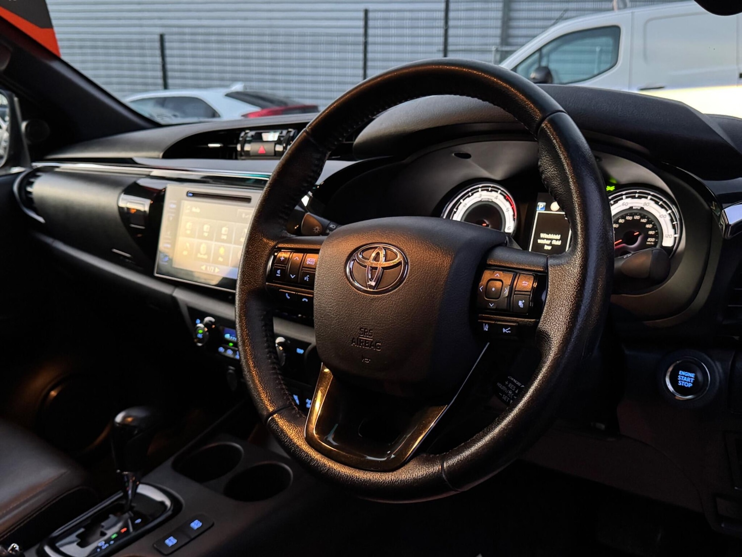 Used Toyota Hilux 2020 for sale - 76823648: Photo 15