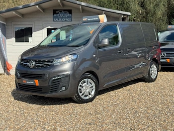 Vauxhall Vivaro feature image