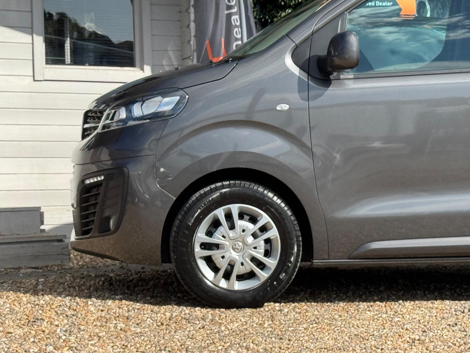 Used Vauxhall Vivaro 2020 for sale - 77892300: Photo 3