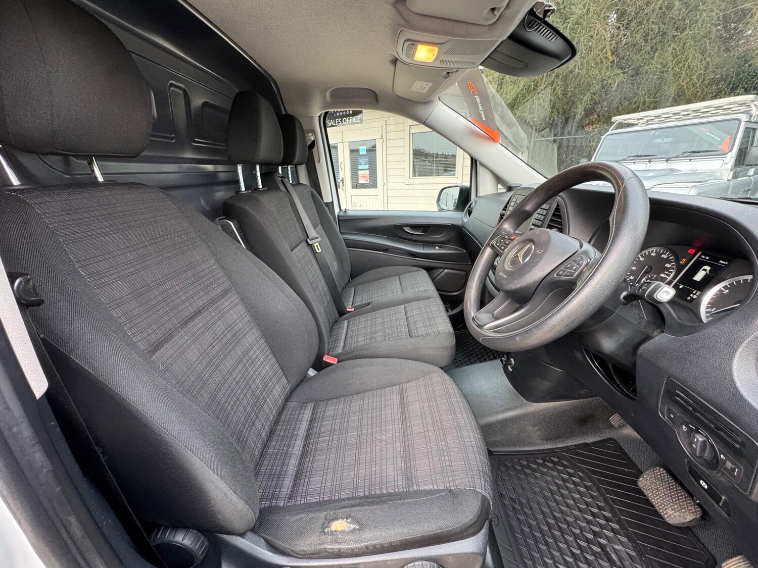 Used Mercedes-Benz Vito 2017 for sale - 77598093: Photo 18