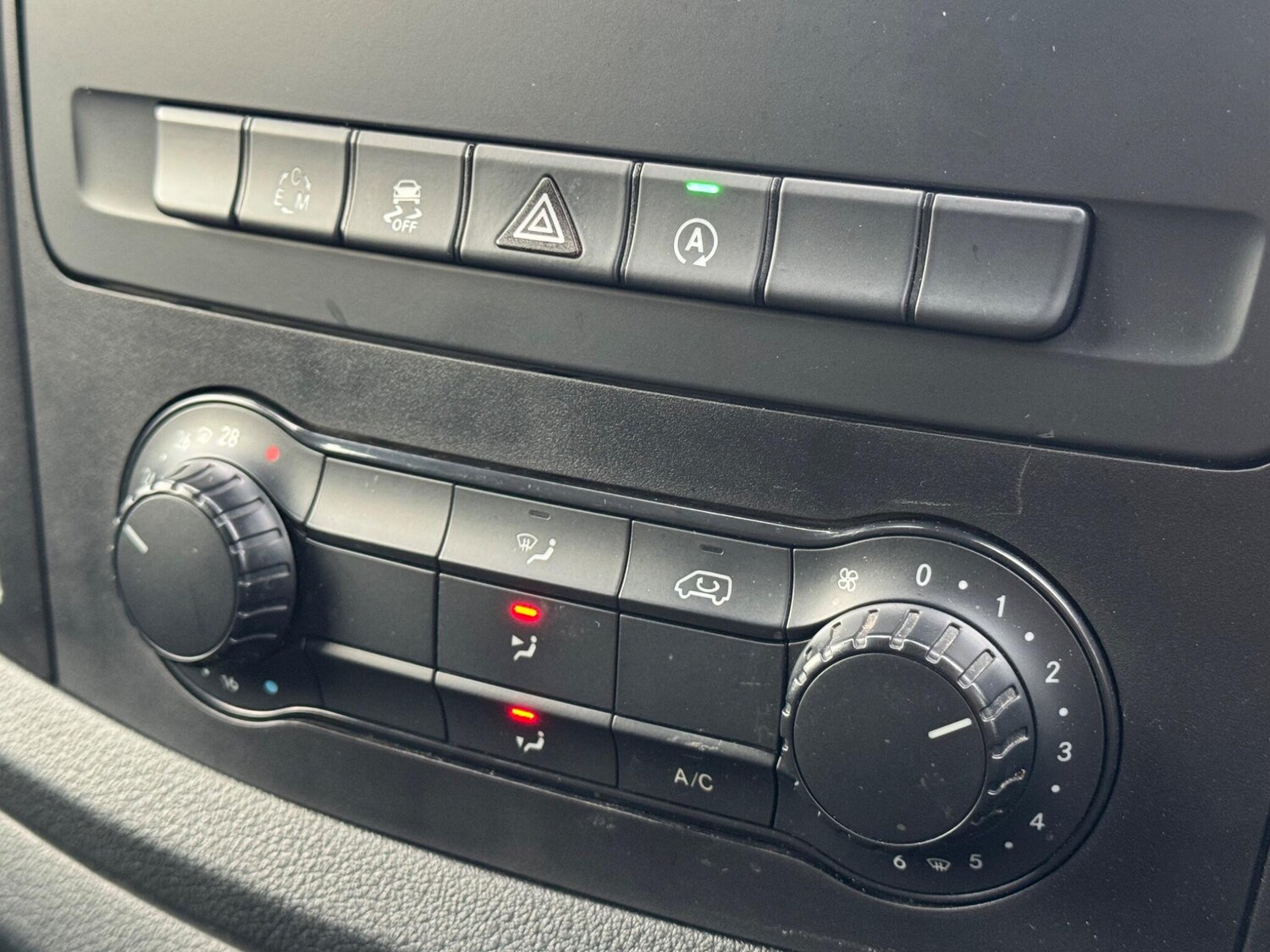 Used Mercedes-Benz Vito 2017 for sale - 77598093: Photo 25