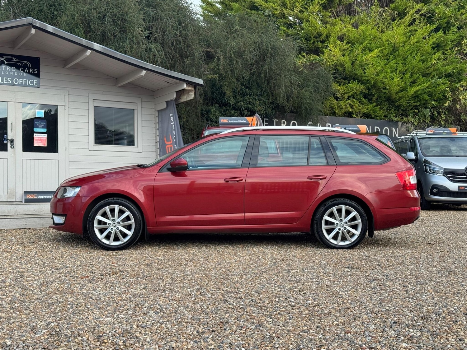 Used Skoda Octavia 2015 for sale - 77119930: Photo 2