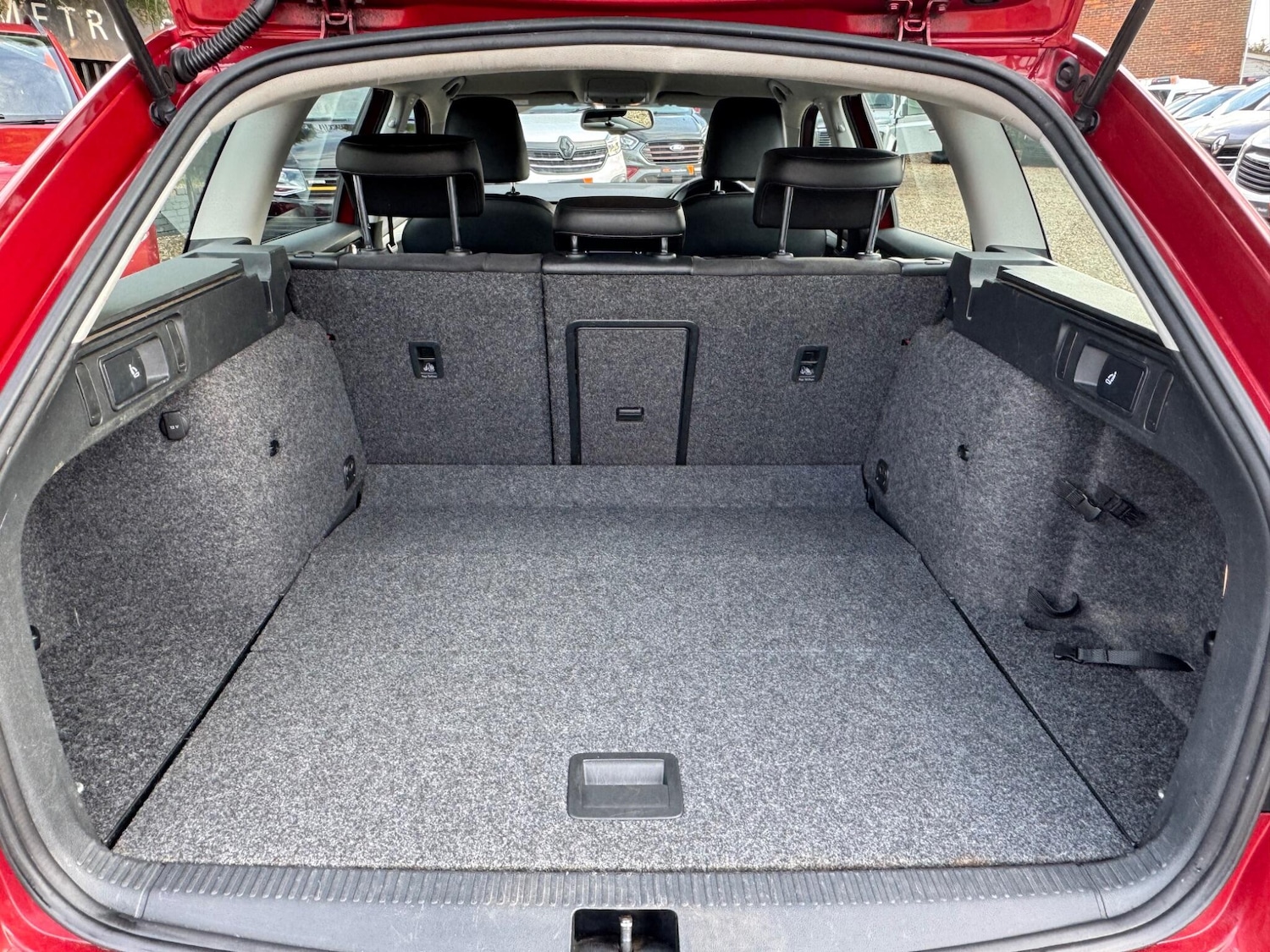 Used Skoda Octavia 2015 for sale - 77119930: Photo 21