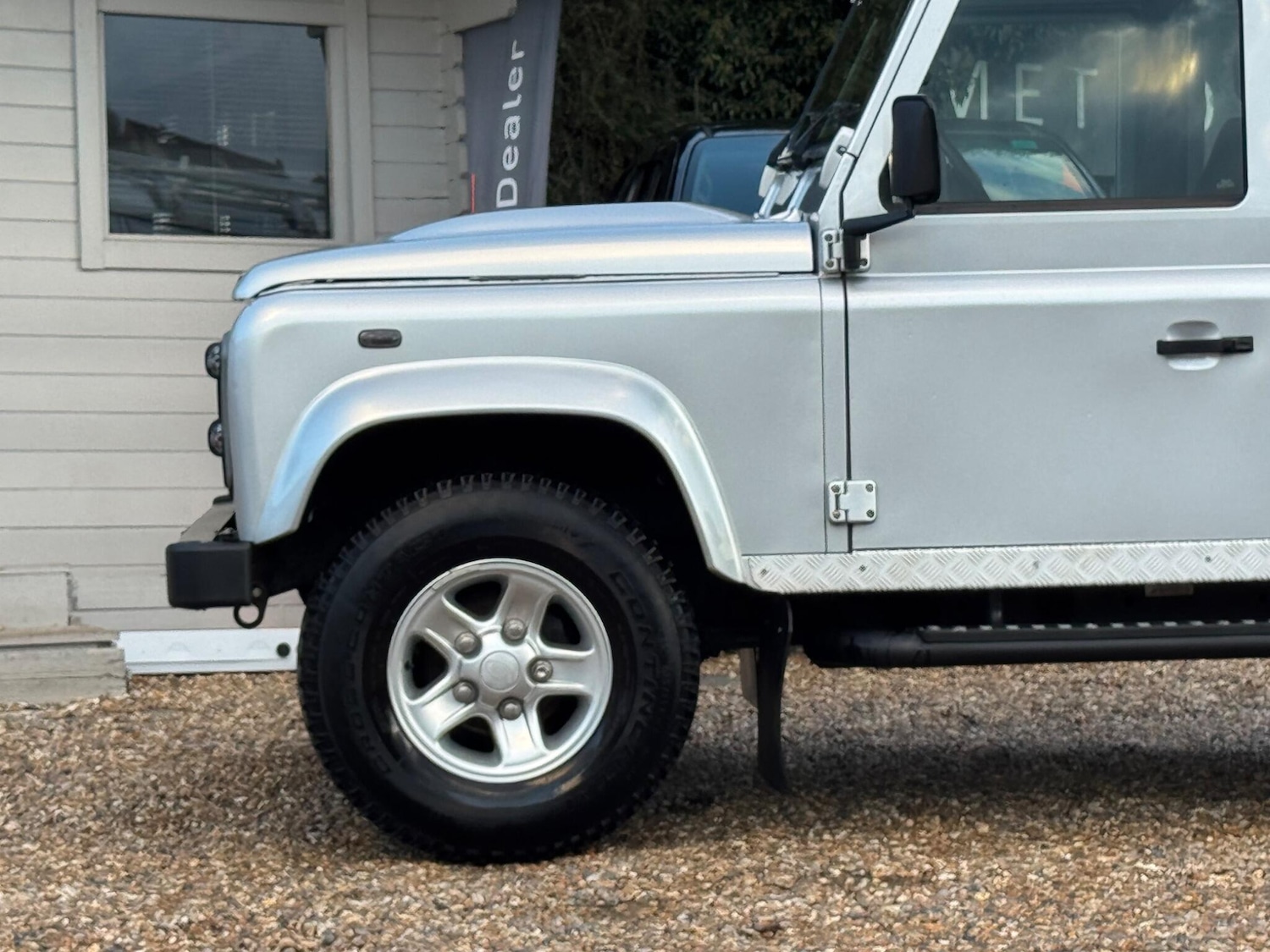 Used Land Rover Defender 2015 for sale - 77130659: Photo 10
