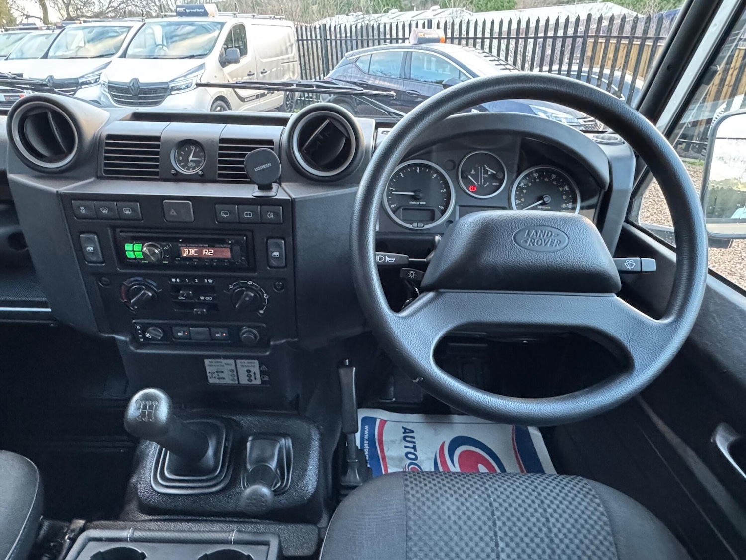 Used Land Rover Defender 2015 for sale - 77130659: Photo 13