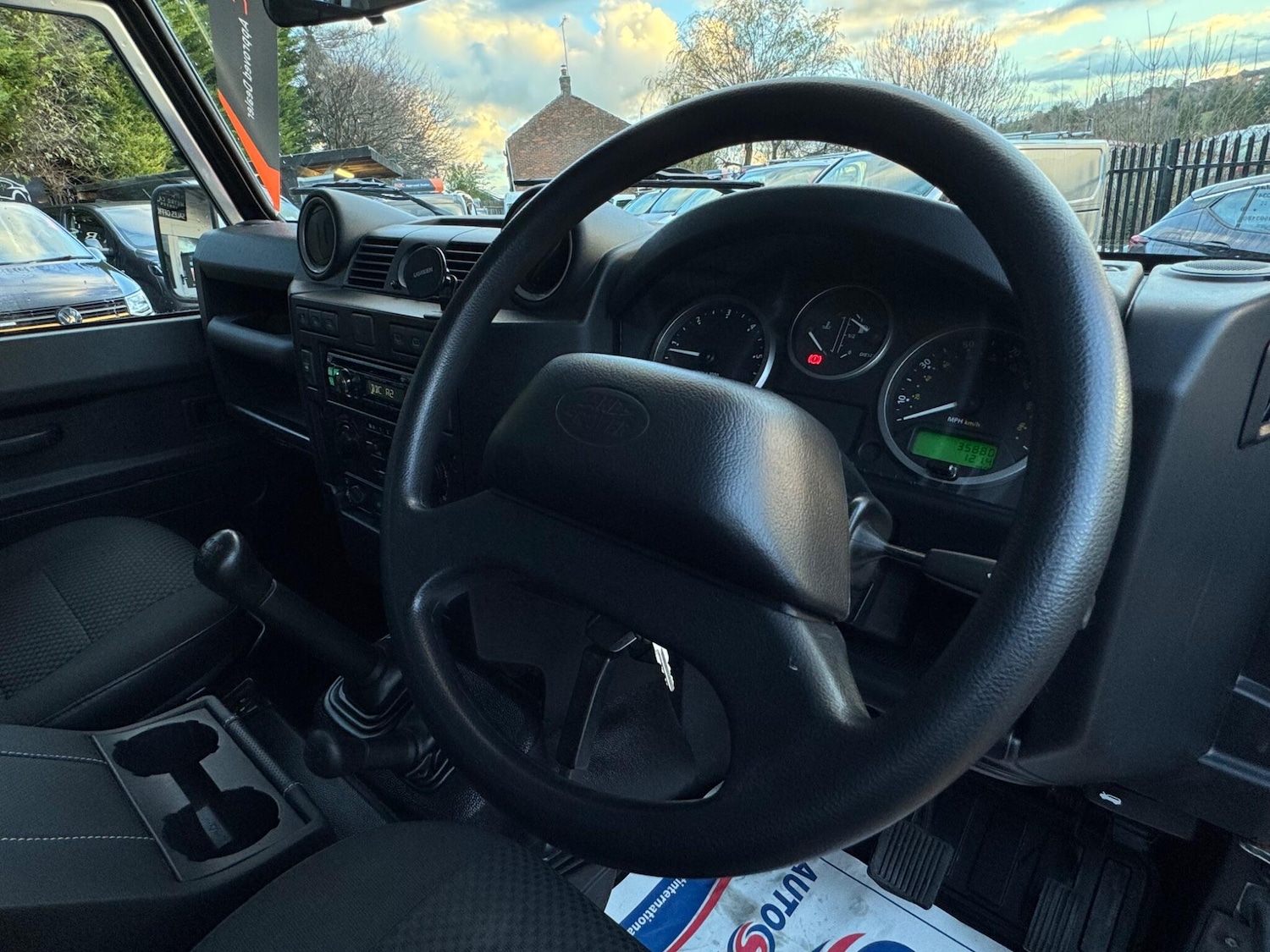 Used Land Rover Defender 2015 for sale - 77130659: Photo 14