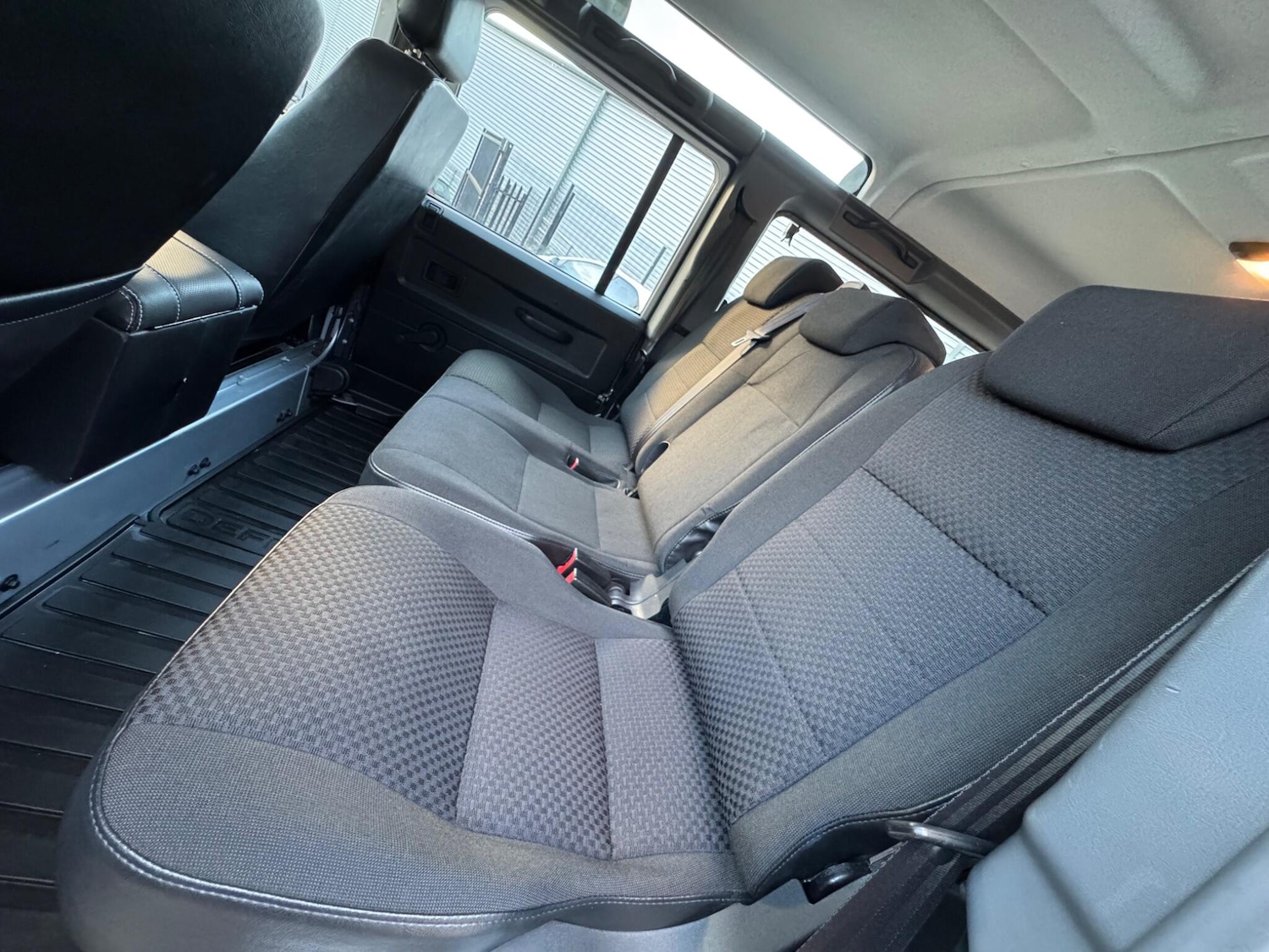 Used Land Rover Defender 2015 for sale - 77130659: Photo 19