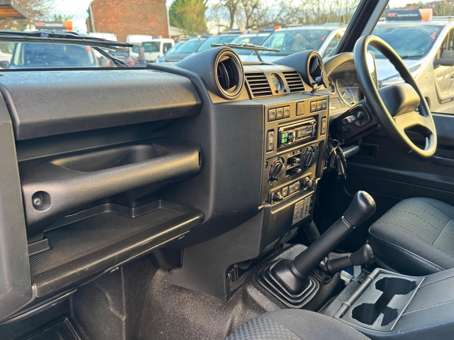 Used Land Rover Defender 2015 for sale - 77130659: Photo 24