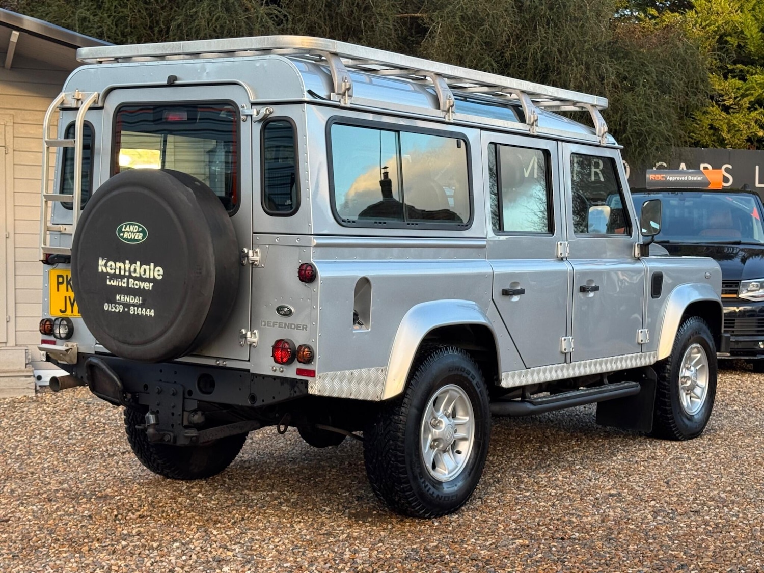 Used Land Rover Defender 2015 for sale - 77130659: Photo 6