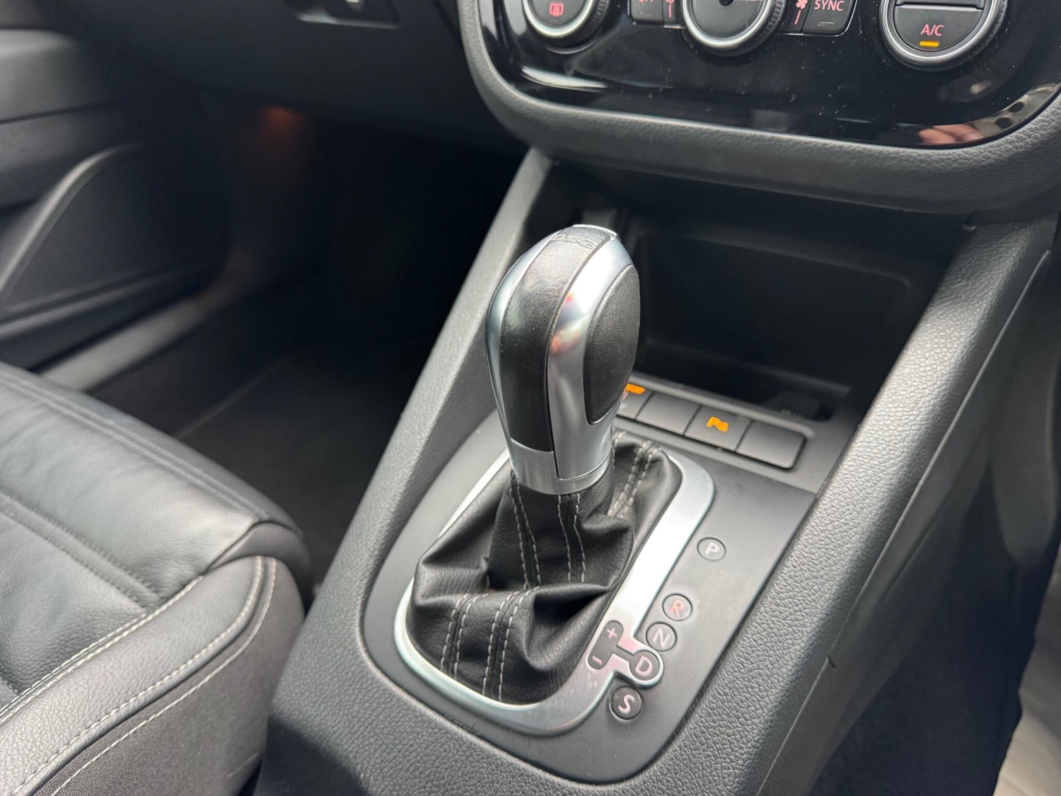 Used Volkswagen Scirocco 2017 for sale - 76992637: Photo 30