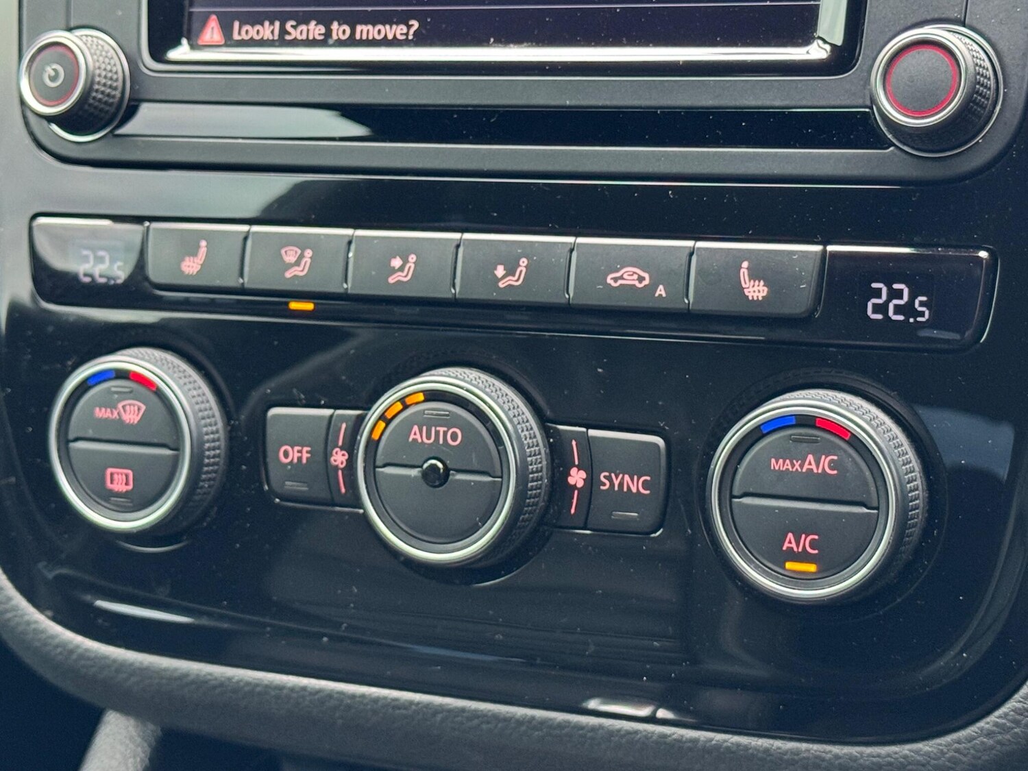 Used Volkswagen Scirocco 2017 for sale - 76992637: Photo 31