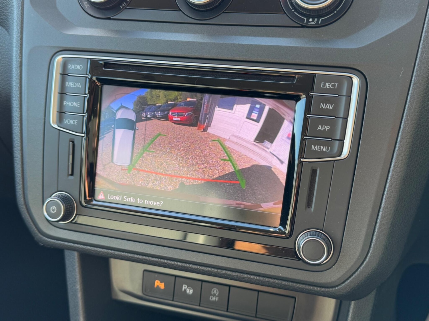 Used Volkswagen Caddy Maxi Life 2019 for sale - 76189620: Photo 11