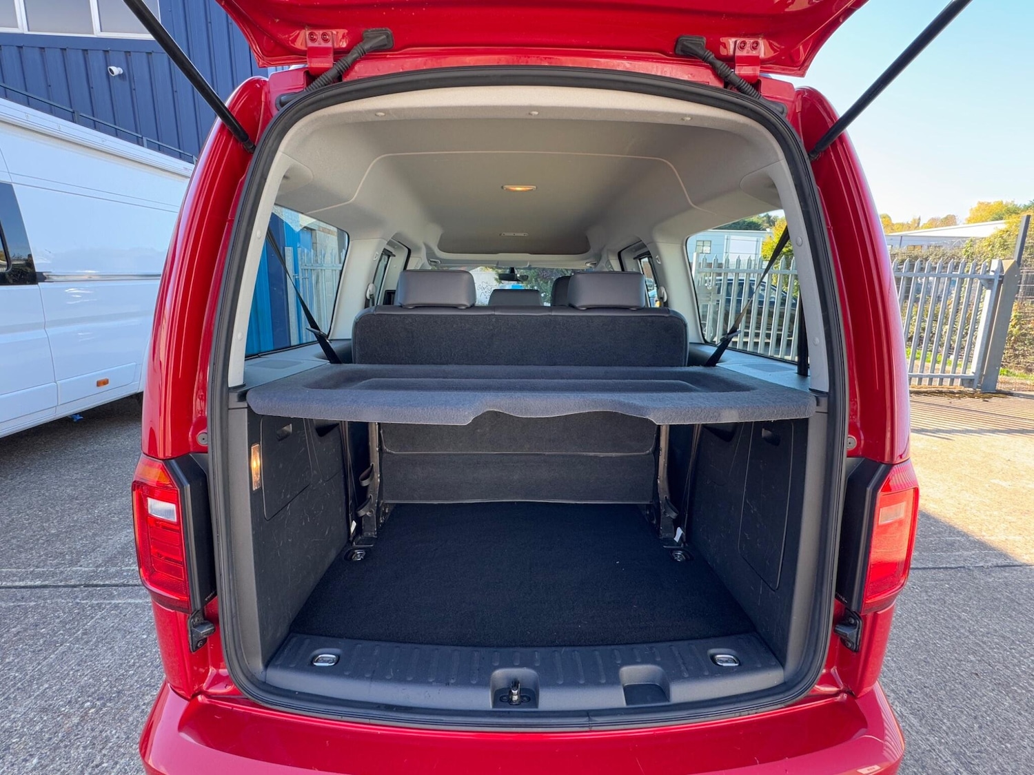 Used Volkswagen Caddy Maxi Life 2019 for sale - 76189620: Photo 22