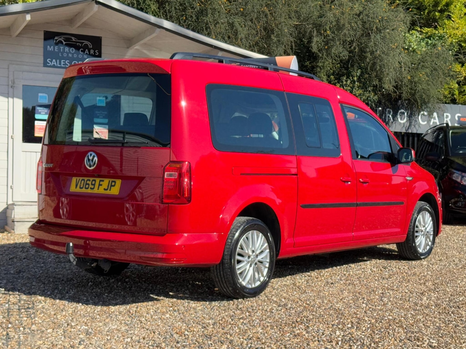 Used Volkswagen Caddy Maxi Life 2019 for sale - 76189620: Photo 4