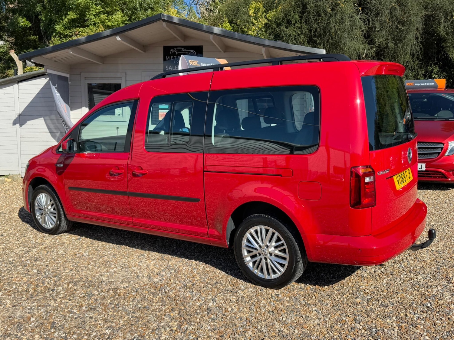 Used Volkswagen Caddy Maxi Life 2019 for sale - 76189620: Photo 7