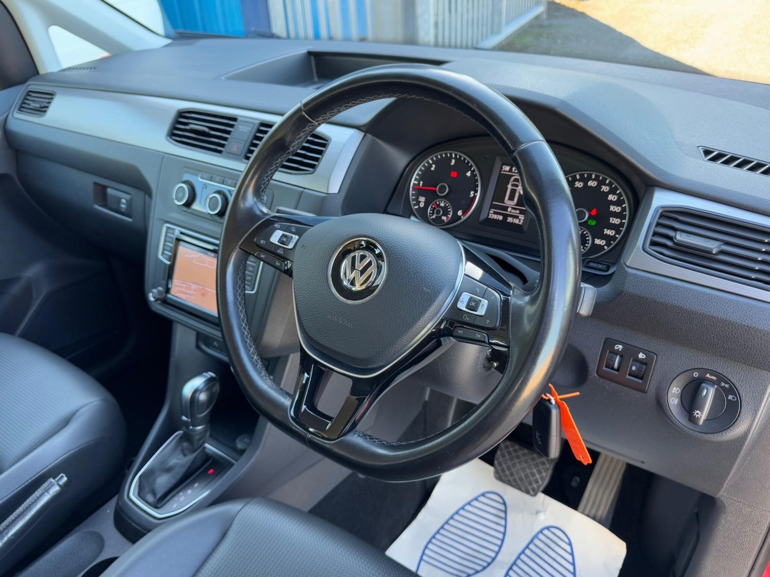 Used Volkswagen Caddy Maxi Life 2019 for sale - 76189620: Photo 9