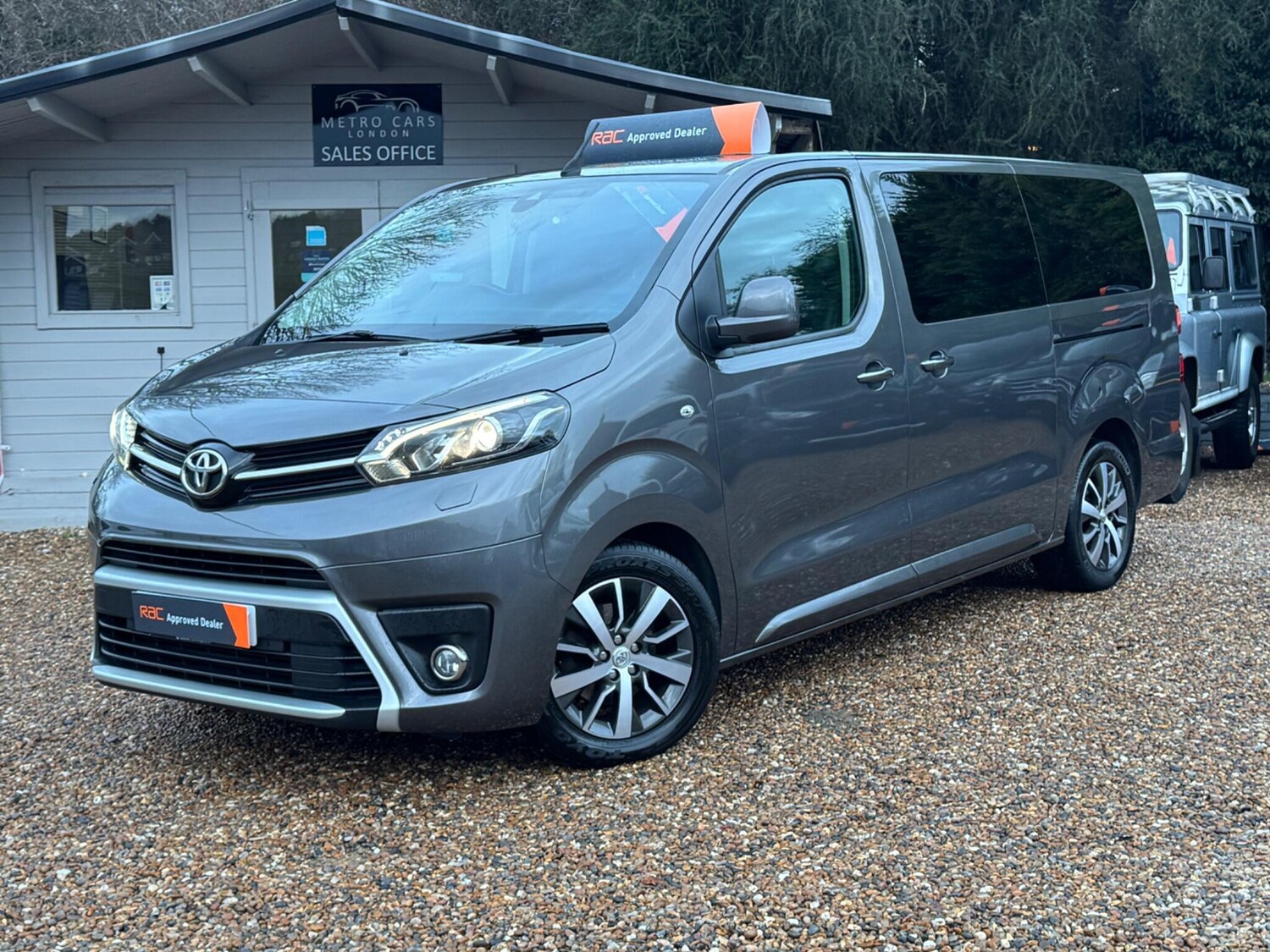 Used Toyota PROACE CITY Verso 2018 for sale - 76936473: Photo 2