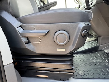 Used Volkswagen Crafter 2019 for sale - 79236318: Photo