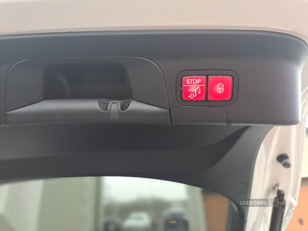 Used Mercedes-Benz GLC 2017 for sale - 76998633: Photo 17