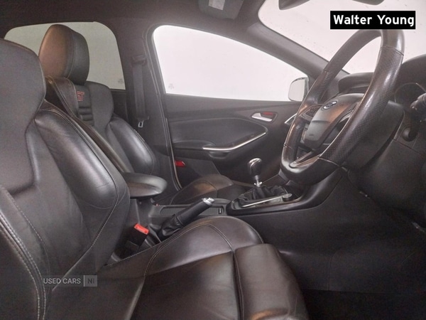 Used Ford Focus 2015 for sale - 76359590: Photo 4