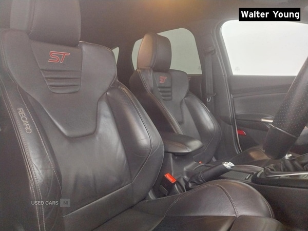 Used Ford Focus 2015 for sale - 76359590: Photo 5