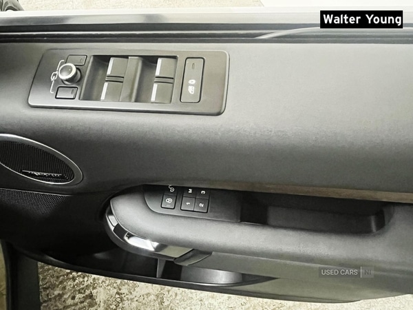 Used Land Rover Discovery 2017 for sale - 77359402: Photo 40